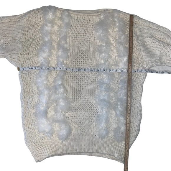 Loop Di Loop Boho Cream Thick Knit Feathered Sweater - Picture 11 of 12